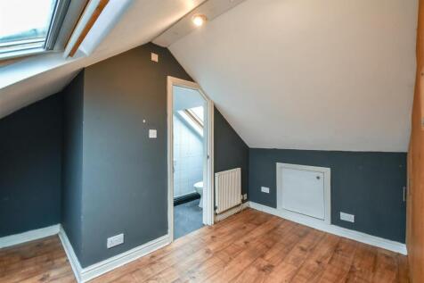 LOFT HOBBY ROOM