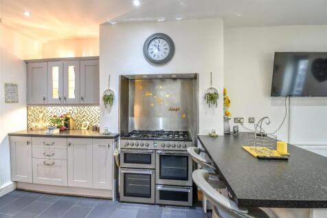 Kitchen &amp; Sitting Room