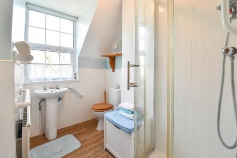 Family Shower Room