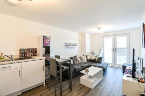 Living / Kitchen