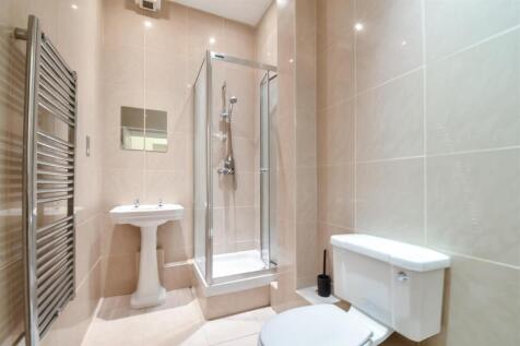 Family Shower Room