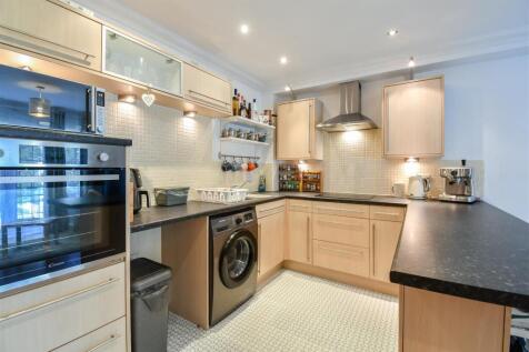Living / Kitchen