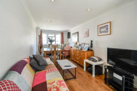 Sitting / Dining Room