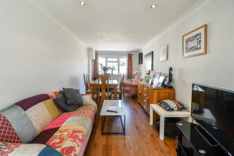 Sitting / Dining Room