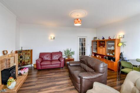Bedroom/Sitting Room