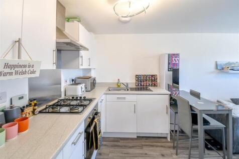 Living / Kitchen