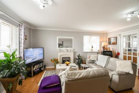 Living / Dining Room