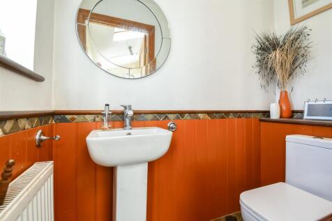 W.C Cloakroom