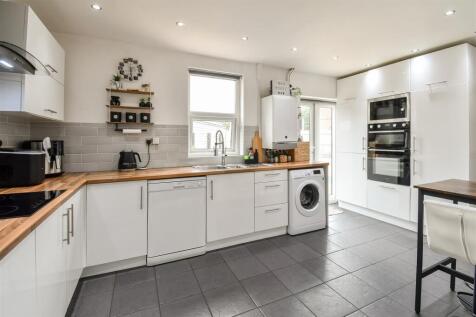 Kitchen / Breakfast
