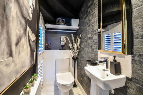 W.C Cloakroom.