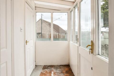 REAR LOBBY