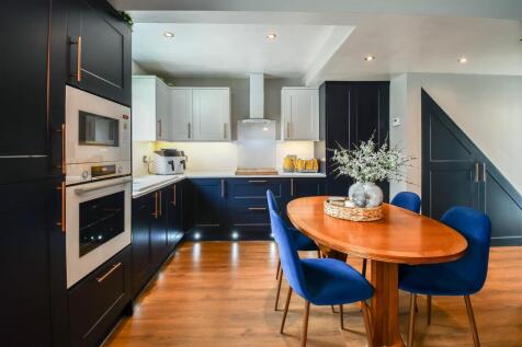 Kitchen/ Dining &amp; Sitting Room