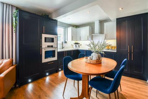 Kitchen/ Dining &amp; Sitting Room