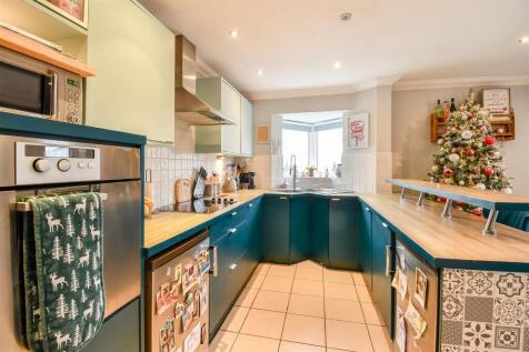 Lounge/ Kitchen/ Dining Room