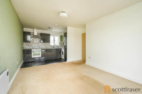 5 Kitchen and living