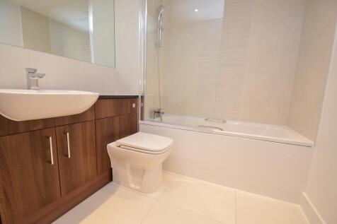 34 Zenith Bathroom.J