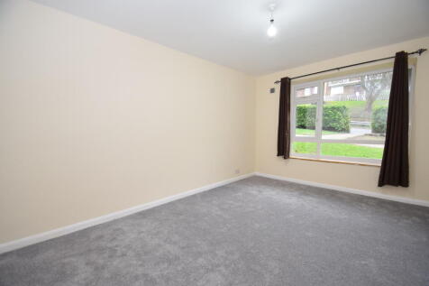 Master Bedroom .JPG