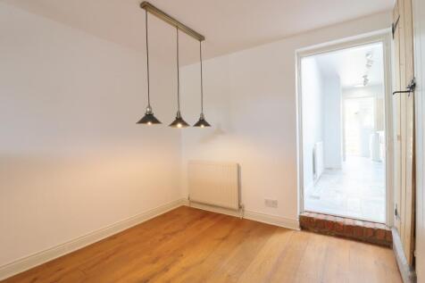 dining room.jpg