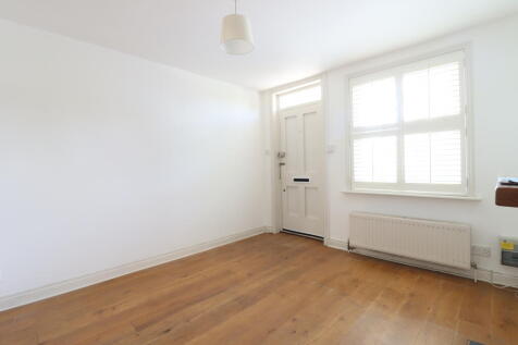 Lounge 2.JPG