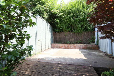 Patio 1.JPG