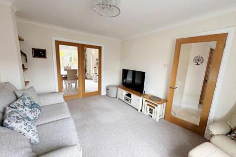 Lounge 3