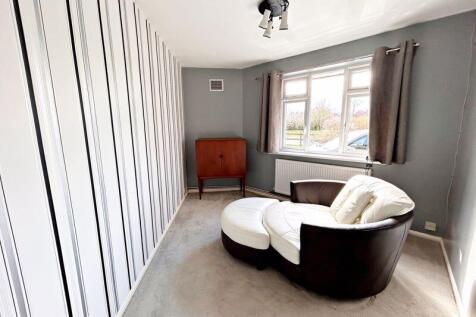 Bedroom/Study