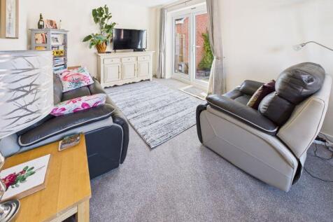 Lounge 1
