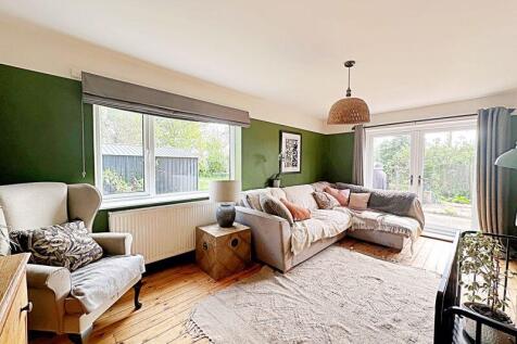 Lounge 2
