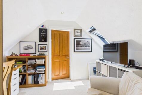Bedroom Five/ Hobby Room
