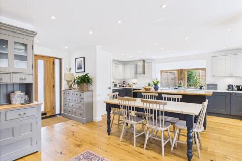 Kitchen 4