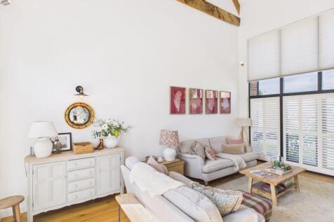 Lounge 3