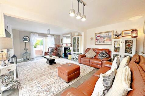 Living/ Dining Room