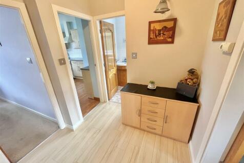 Hallway Aspect 2