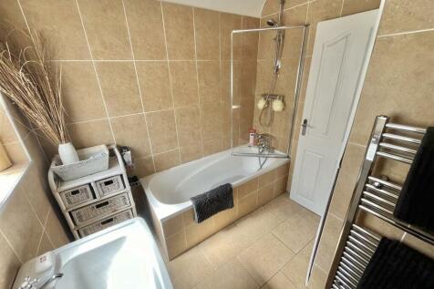 Bathroom Aspect 3