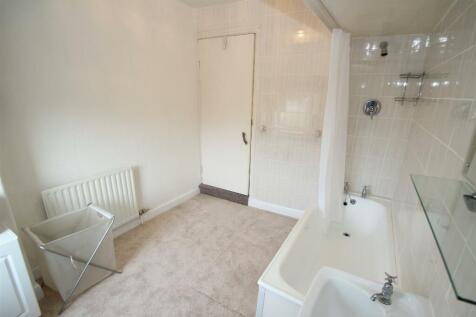 Bathroom Aspect 2.jpg