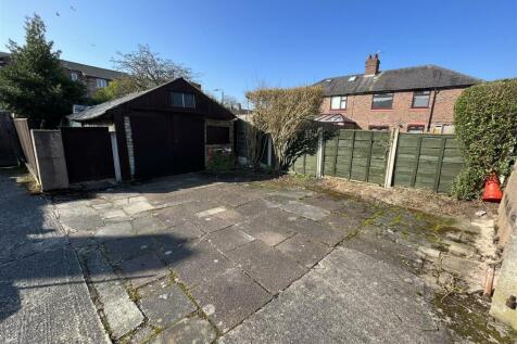 Garage and Driveway .jpg
