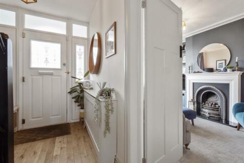 Entrance Hall Aspect 2