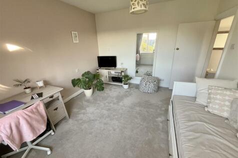 Bedroom 2 Aspect 3