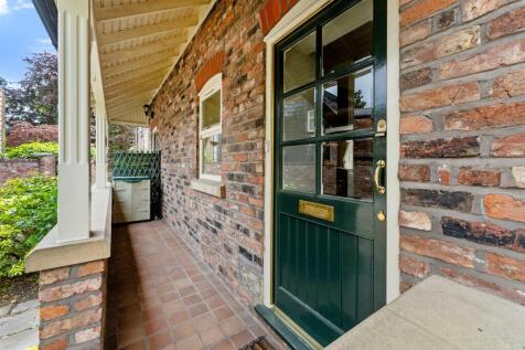 Entrance Porch