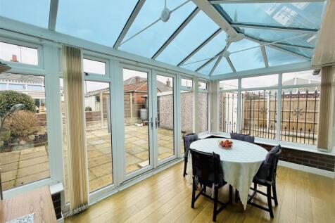 Dining Conservatory Aspect 2