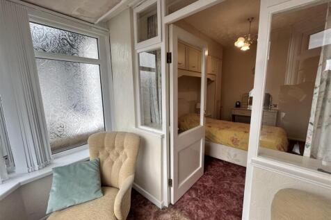 Sun Room Aspect 2