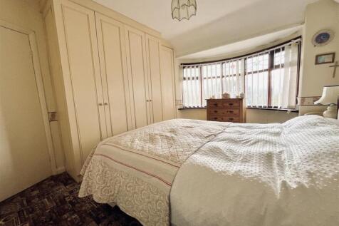 Bedroom 2 Aspect 2