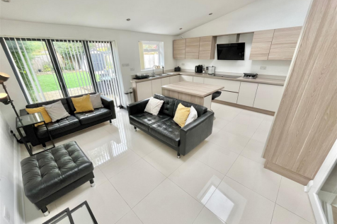 Open Plan Living Dining Kitchen