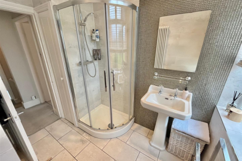 Shower Room Aspect 2