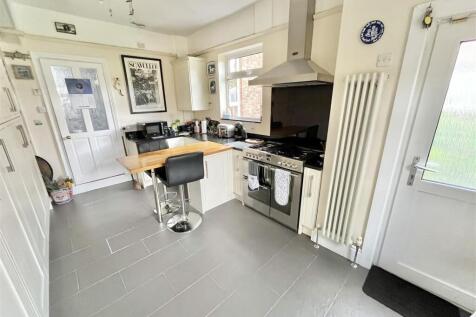 Breakfast Kitchen Aspect 2