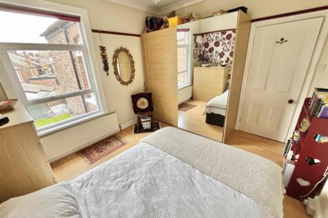 Bedroom 2 Aspect 2
