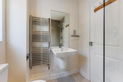 Bathroom Aspect 2