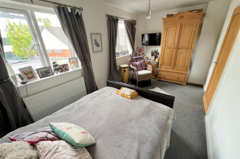 Bedroom 1 Aspect 3