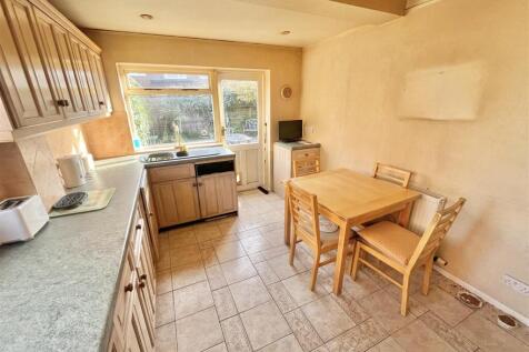 Breakfast Kitchen Aspect 2