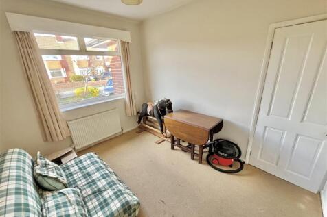 Bedroom 2 Aspect 2